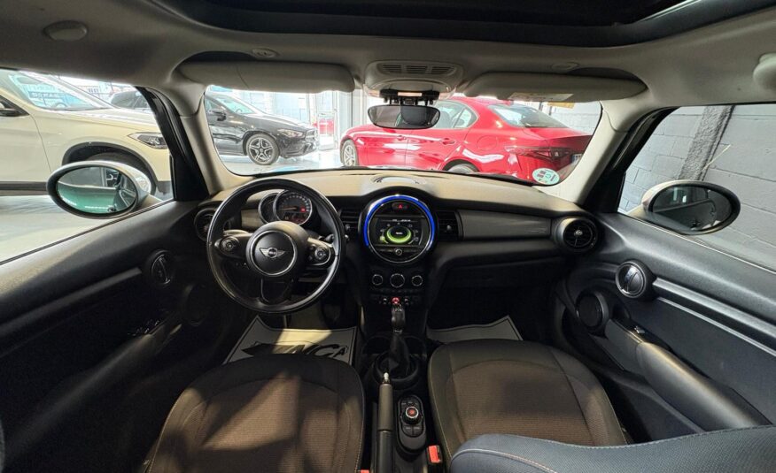 MINI MINI COOPER D 5 PUERTAS Automático